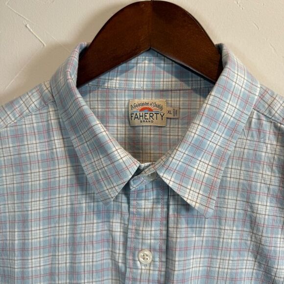 Faherty Long Sleeve Button Up Blue Plaid Men's Size XL - Picture 3 of 15